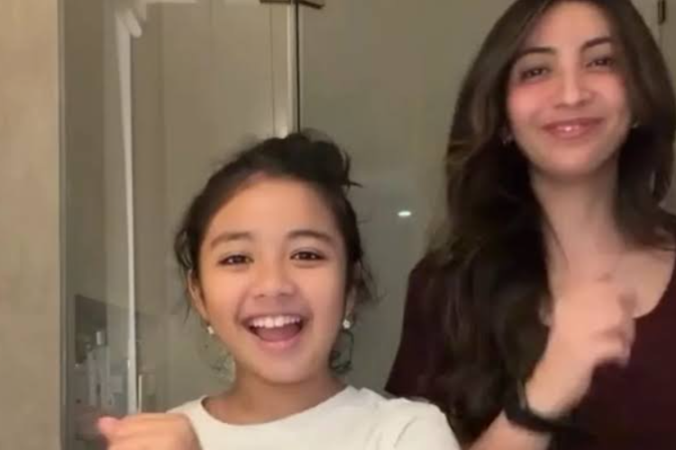 VIRAL! Video Penampakan Vicky Alaydrus Joget Bersama Anak, Netizen Salfok Sosok Wanita Baju Putih di Belakang