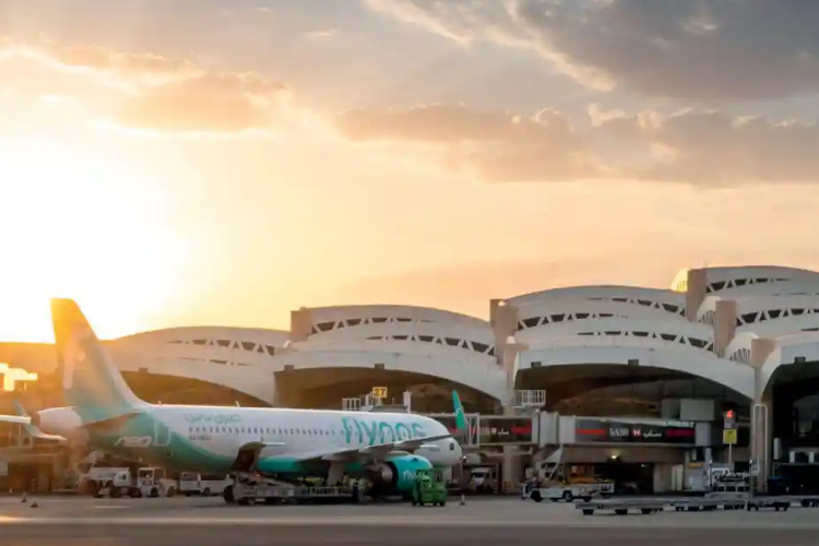 Saudi Tutup Bandara Riyadh Sampai 18 Oktober Imbas Serangan Houthi, Tangguhkan Penerbangan Menuju Jeddah dan Dammam 