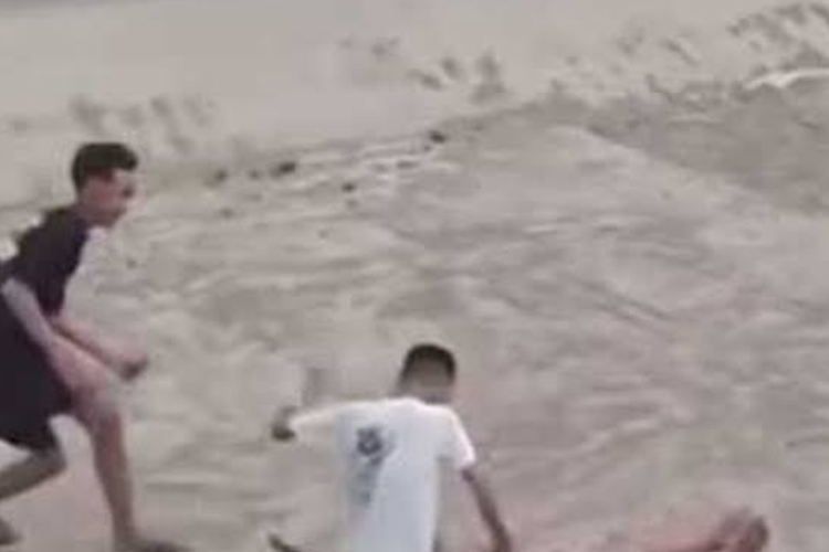 VIRAL! Video Bullying Diduga Dilakukan Siswa SMP di Grobogan Jawa Tengah, Korban Dilarikan ke Rumah Sakit!
