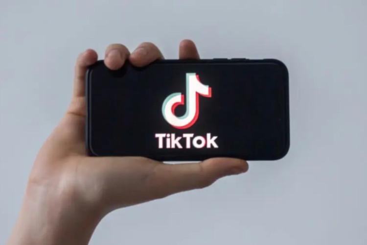 Video Keponakan 1 Lawan 3 Viral di Telegram Bocor, Pencarian Teratas Kini Ramai Dicari Netizen!