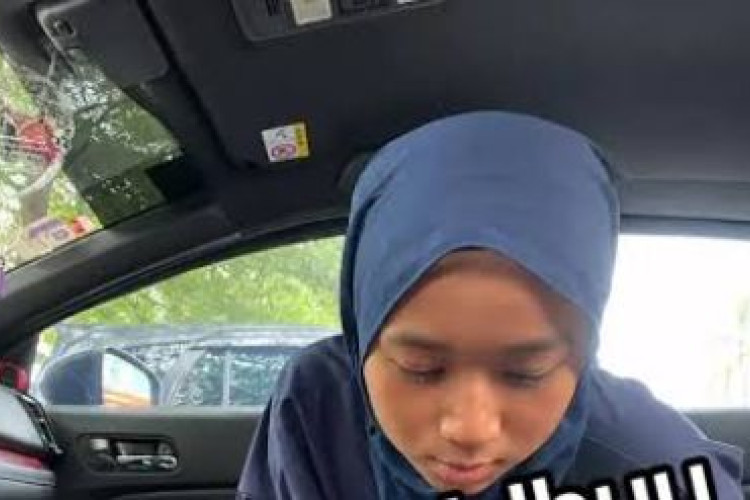 Link Video Kerudung Biru Kakak vs Adik di Mobil Viral Tiktok Kini Tersedia, Ternyata Cuma Candaan Sibling Goals di Mobil