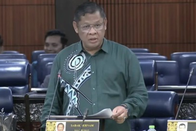 Strategi Unik Kalam Salan Gunakan Bahasa Jawa di Parlemen Malaysia Agar Protes Kabut Asap Karhutla Didengar Pemimpin