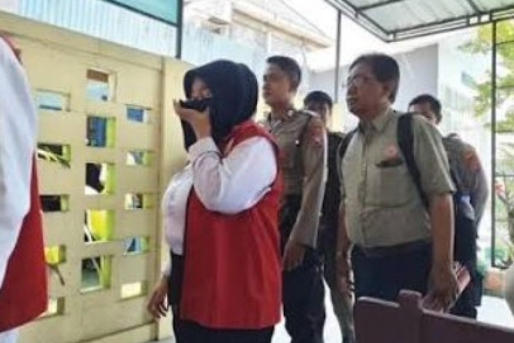 Kumpulan 59 Video Mbak Pur Nganjuk Viral: Kasus Coolmax Selebgram Dengan Pengikut Ratusan Ribu