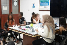 Viral! 13 WNA Diamakan Tim Imigrasi Bali Usai Diduga Buka Bisnis Prostitusi Dengan Tarif Rp13 Juta Per Jam